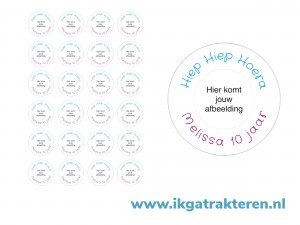 Traktatie stickers met eigen afbeelding en tekst 24 op vel