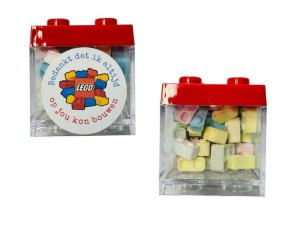 Bedankje Lego doosje met snoep – “Bedankt dat ik altijd op jou kon bouwen”